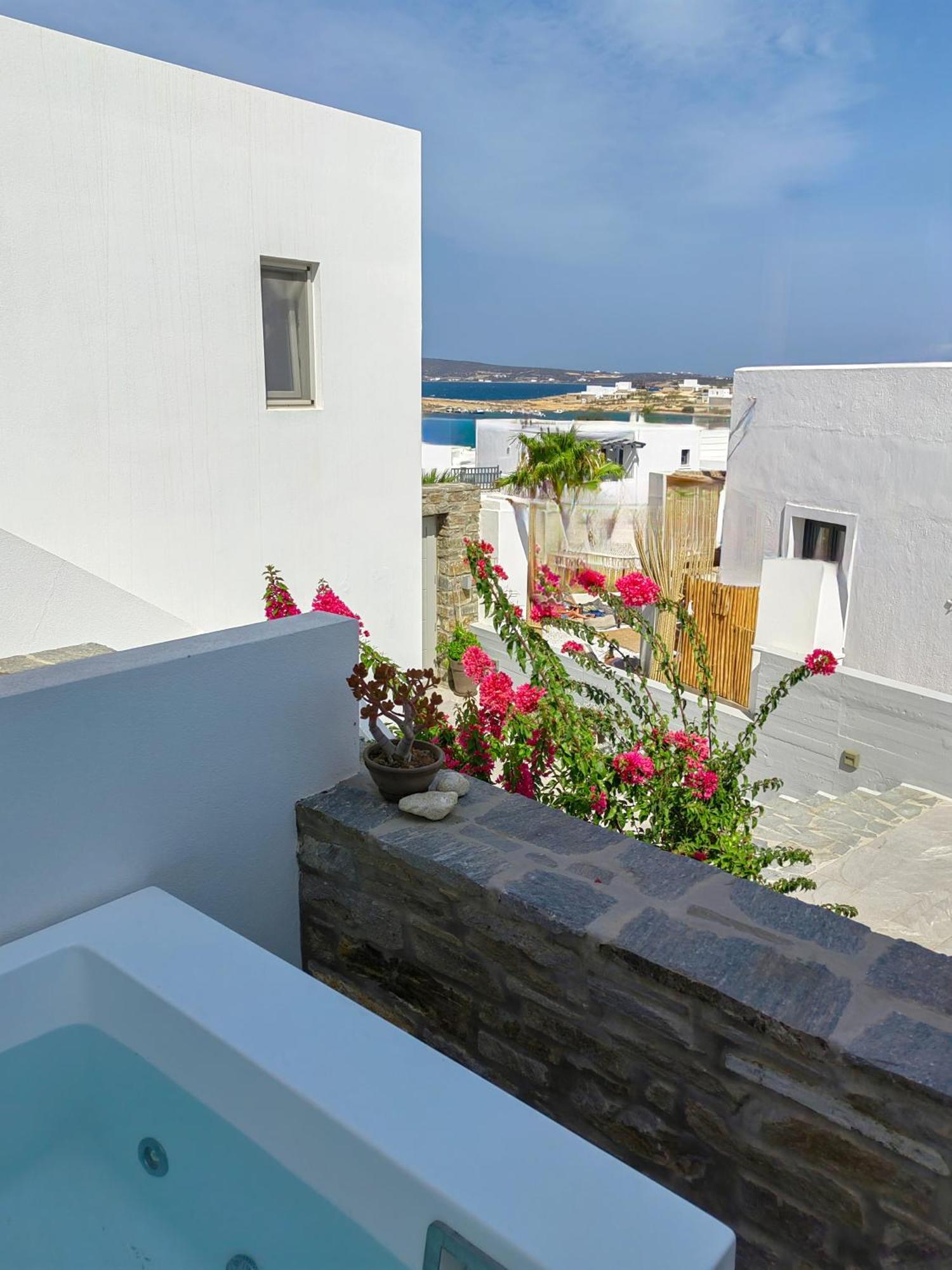 Angels Pillow Luxury Boutique Residence - Adults Only ナウサ 部屋 写真